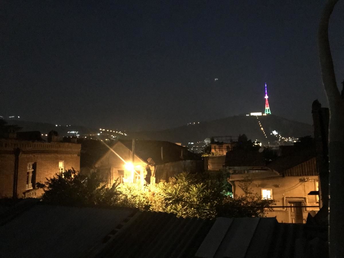 Гостевой дом Guest House Bedouin Тбилиси-17