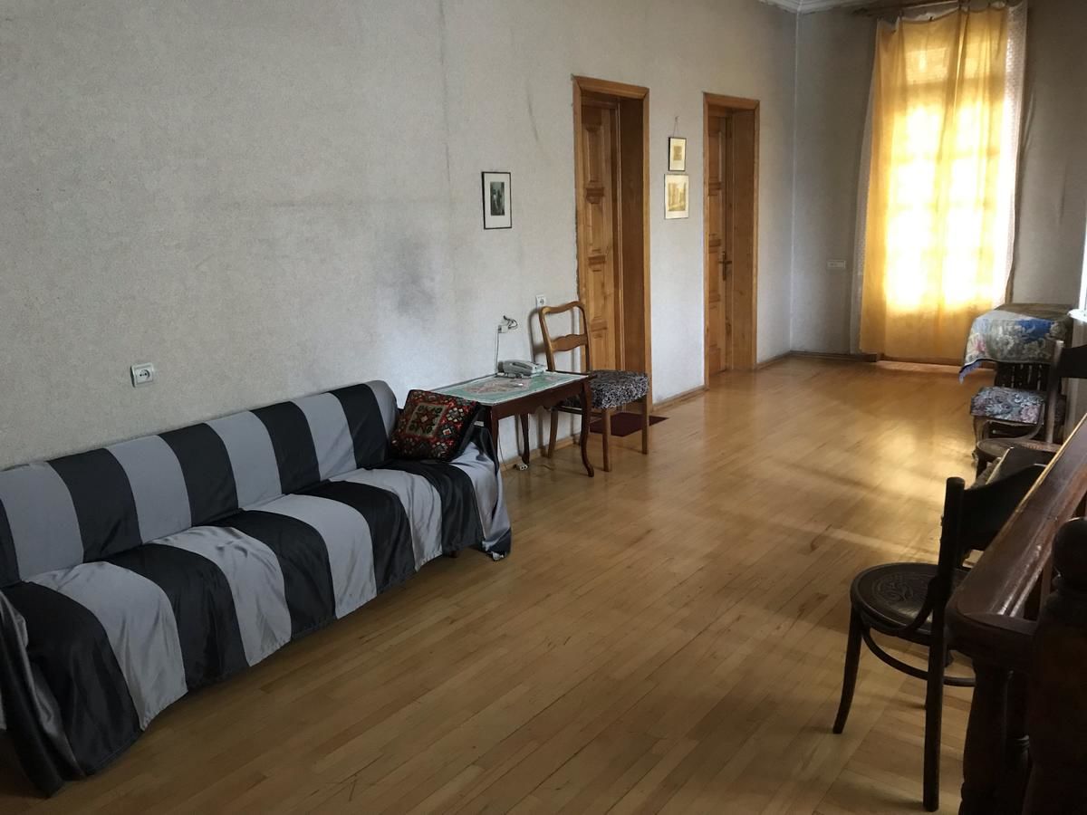 Гостевой дом Guest House Bedouin Тбилиси-9