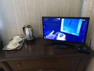 Гостевой дом Guest House Bedouin Тбилиси Двухместный номер Делюкс с 1 кроватью или 2 отдельными кроватями, вид на город-11