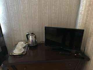 Гостевой дом Guest House Bedouin Тбилиси Двухместный номер Делюкс с 1 кроватью или 2 отдельными кроватями, вид на город-12